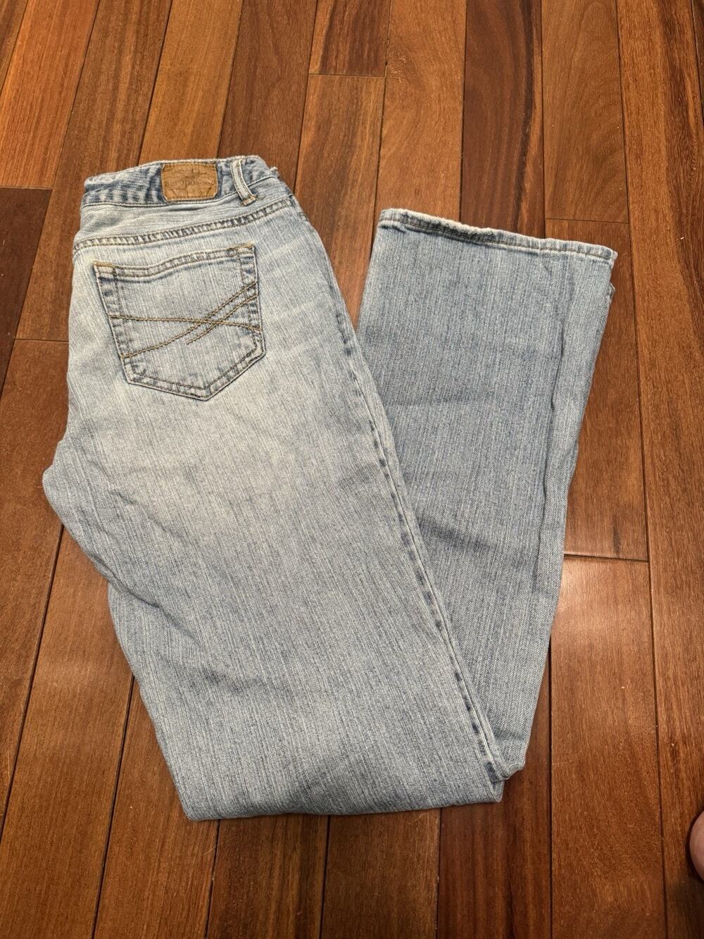 AéRopostale Chelsea boot cut denim jean distressed Light wash size 3/4 Regular
